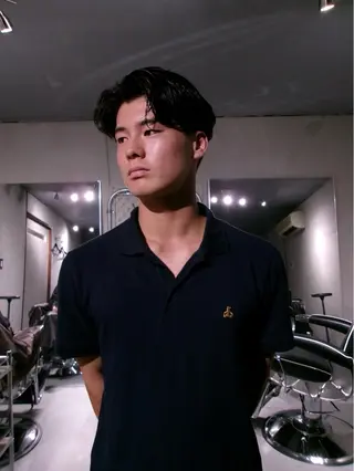 ショート garage.所属・吉田 慎冴のヘアスタイル