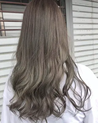 セミロング カラー レイヤーカット匠 イソザキノリユキのヘアスタイル