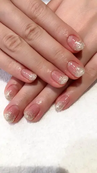 ネイル 赤阪 優奈のヘアスタイル