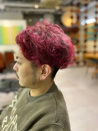 ショート カラー パーマ メンズ VENI VIDI VICI所属・河原 卓司のヘアスタイル