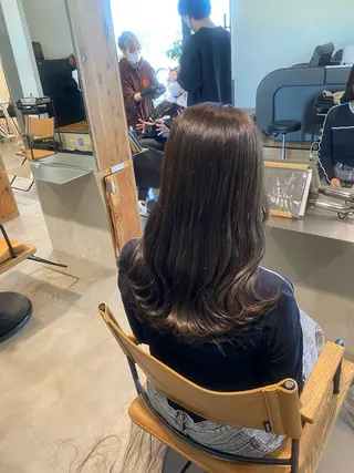 セミロング カラー 透明感カラー 天羅のヘアスタイル