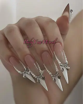 ネイル 相沢 さやかのネイルデザイン