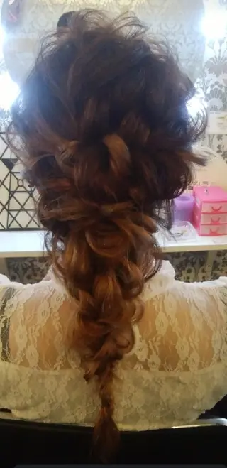 ロング ヘアアレンジ Rarely  beautyのヘアスタイル