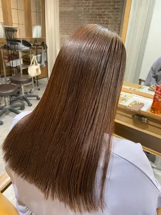 ロング 髪質改善× 韓国風レイヤーのヘアスタイル