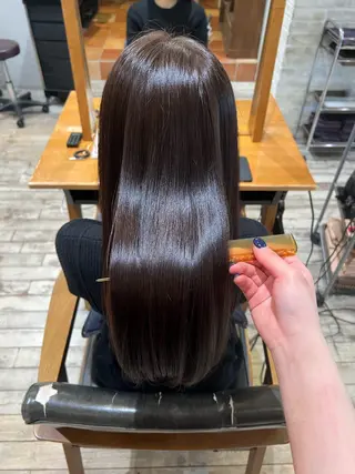ロング アンアミ渋谷所属・Unami こはるのヘアスタイル