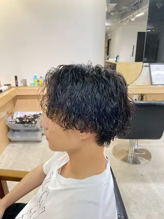 パーマ メンズ マエダ リョウのヘアスタイル