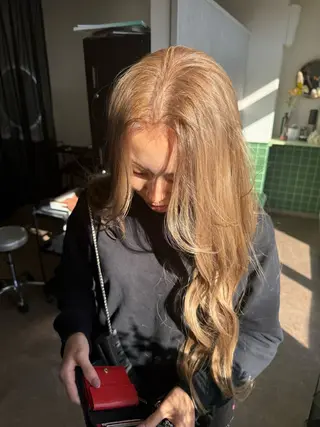 ロング Licol所属・12月期間限定 クーポンありリコルのヘアスタイル