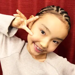 ヘアアレンジ キッズ mmagicca. 【 まじか. 】のネイルデザイン