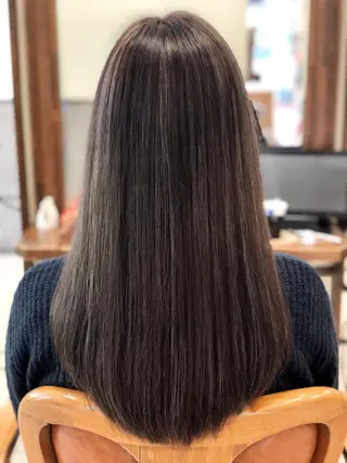 ロング カラー 白髪ぼかし脱白髪染め 大塚綾のヘアスタイル