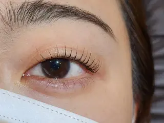 マツエク・マツパ 💜bora .のネイルデザイン