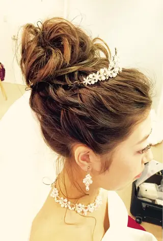 ロング ヘアアレンジ グランパルティータ所属・石丸 洋子のヘアスタイル