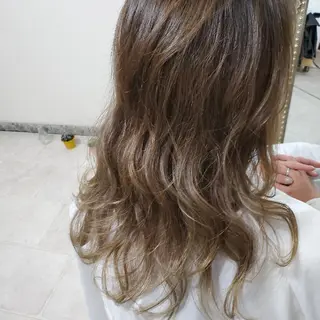 ロング カラー ヘアアレンジ See by merのマツエク・マツパデザイン