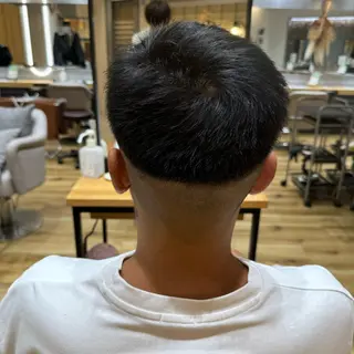 ショート メンズ fizelleあべのルシアス店所属・⭐️吉崎 竜也⭐️のヘアスタイル