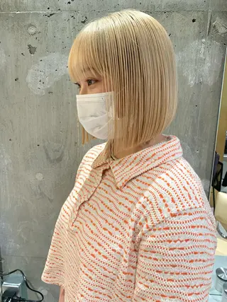 ショート カラー iLi所属・iLi 《イリ》のヘアスタイル