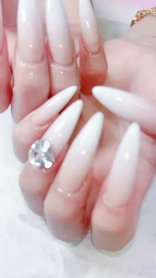 ネイル 織部 瑠夏のネイルデザイン