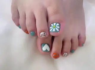 ネイル cyan private salon所属・takayama rioのネイルデザイン