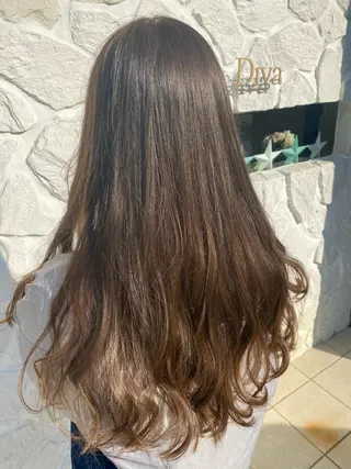 ロング 佃 知南のヘアスタイル
