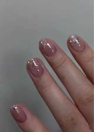 ネイル 希 玲のネイルデザイン
