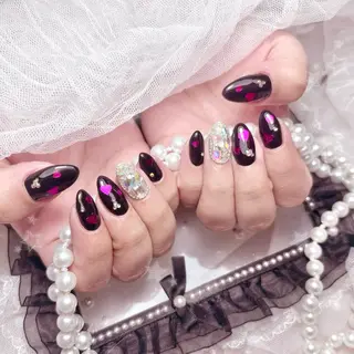 ネイル Yudia🎀 Momokaのネイルデザイン