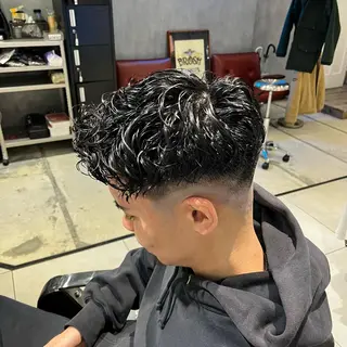 ショート パーマ メンズ &CREW スタッフのヘアスタイル