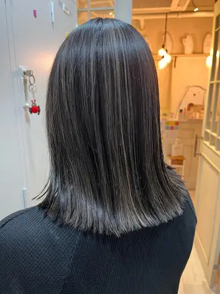 ミディアム カラー ヘアアレンジ 🐻‍❄️森山愛結美 🤍N°uairoのヘアスタイル