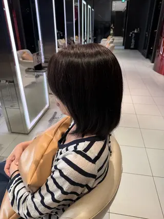 ショート カラー 柔らか×艶カラー 🍊ayano🤍のヘアスタイル