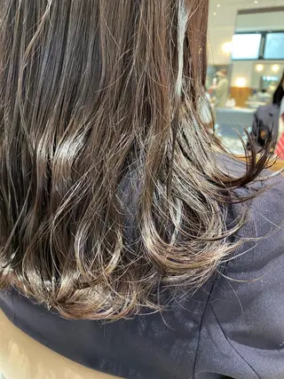 ロング カラー 谷合 貴志のヘアスタイル