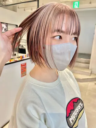 カラー 🎀ボブ+ハイトーン シュカ👶🏻のヘアスタイル