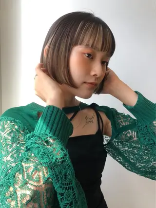 ミディアム ＨＩ ROのヘアスタイル