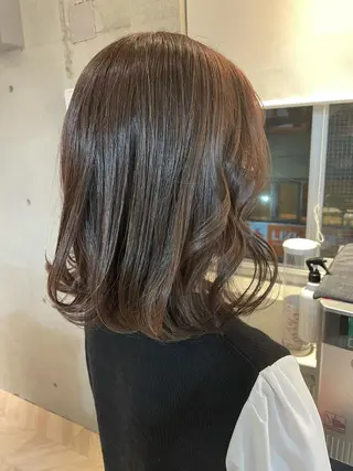 ミディアム カラー しのはら まどかのヘアスタイル