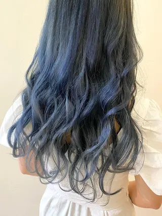 ロング カラー 服部 樹季のヘアスタイル