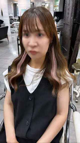 ロング カラー ヘアアレンジ インナー×縮毛矯正 ピンクカラー澤井里菜のヘアスタイル