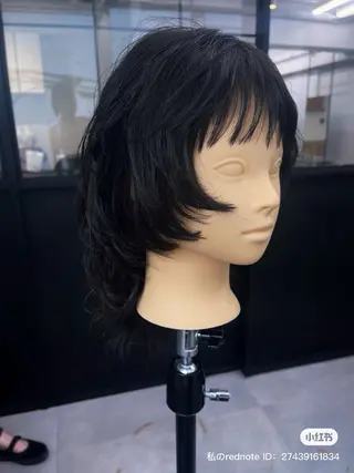 ミディアム kosoraベージュ ハイトーン/デザインのヘアスタイル