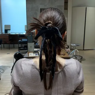ヘアアレンジ 艶カラー/アレンジ/ はまぐちうみのヘアスタイル