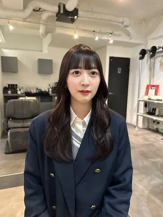 ロング レイヤー/ハイトーン WAKANAのヘアスタイル