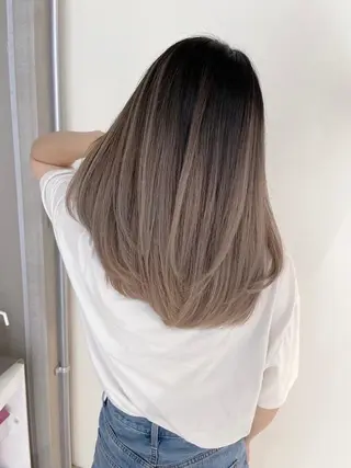 セミロング カラー 池口ゆい ✨髪質改善✨のヘアスタイル