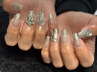 ネイル ✴︎ Delightのネイルデザイン