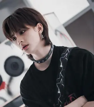 メンズ MEN'S HAIR SENSE BLUE渋谷宇田川交番前所属・モモ 渋谷メンズ特化美容師のヘアスタイル