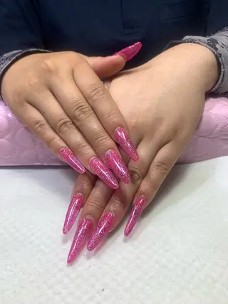 ネイル MMNail Salon所属・イパラギレ ミラグロスのネイルデザイン