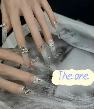 ネイル Theone栄店 赤松のネイルデザイン