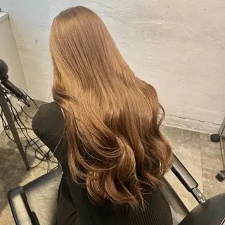 ロング カラー ✨うる艶/ブリーチ✨ 𝓡𝒖𝓷𝐚💋のヘアスタイル