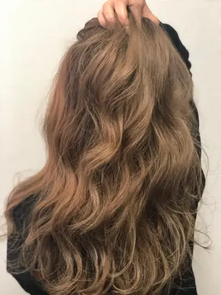 ロング カラー 🐆アンドウ チカコ🦓のヘアスタイル