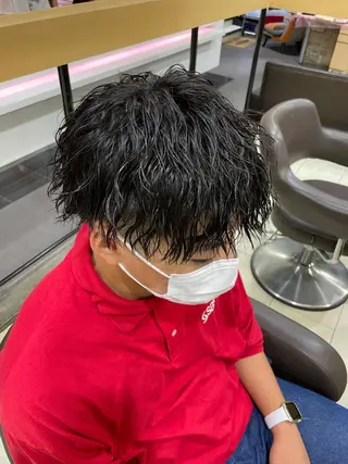 パーマ メンズ ウルフ/センタ- パート【ナナミ】のヘアスタイル