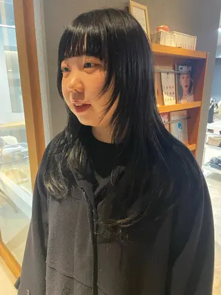 ロング Urasaki Miyuのヘアスタイル