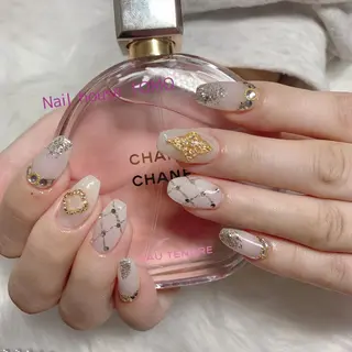 ネイル 💅ネイルハウス🏡 🎀TOMO🎀のネイルデザイン