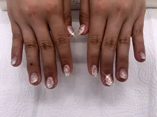 ネイル 今泉 愛理のネイルデザイン