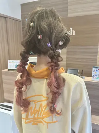 ロング カラー ヘアアレンジ 前髪縮毛矯正 高野開弦ハイトーンのヘアスタイル