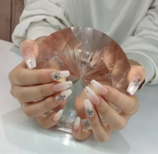 ネイル LoaChaton kaeのネイルデザイン