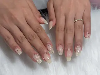 ネイル RE:Bonn所属・salon re:bonnのネイルデザイン