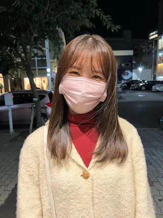 セミロング カラー KOCHAB本山所属・三谷 はるなのヘアスタイル